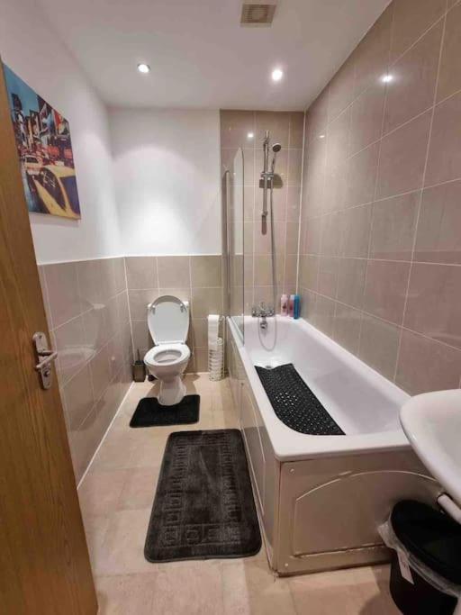 Bright And Cosy 1 Bed Flat Next To Tower Bridge Lägenhet London Exteriör bild